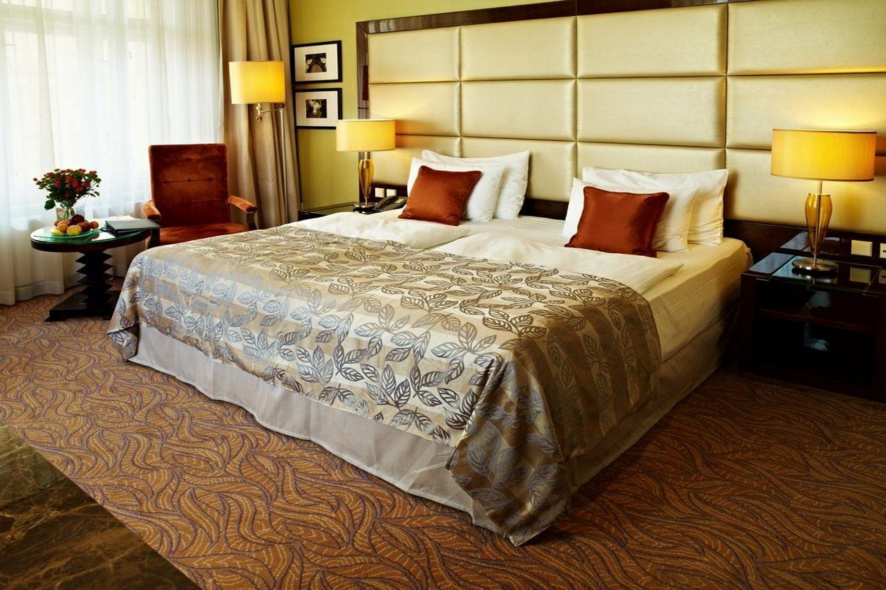 Otel Kings Court 5*